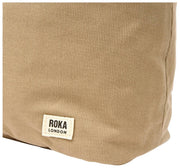 Roka Hoxton ラージ コットン キャンバス ショルダー バッグ - サファリ ベージュ
