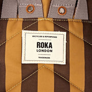 Roka キャンフィールド B スモール リサイクル キャンバス バックパック - ブラウン ストライプ