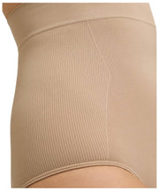 Falke Smart Support ハイウエスト シェイピング ブリーフ - キャメル ベージュ