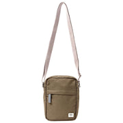 Roka Bond リサイクル キャンバス クロスボディ バッグ - Sea Spray Brown