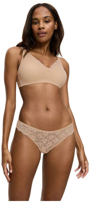 Triumph Amourette Hipster String - スキンベージュ