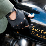 Dents The Suiteed Racer グリッパー レザー ドライビング グローブ - ブラック