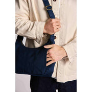 Hindbag Emile マルチポケット ショルダーバッグ - ネイビーブルー