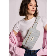 Hindbag Harry レクタングル バムバッグ - ブルーストライプ