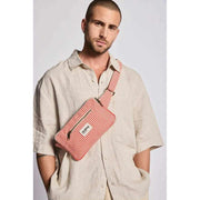 Hindbag Harry レクタングル バムバッグ - レッドストライプ