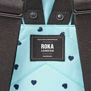 Roka キャンフィールド B スモール リサイクル キャンバス バックパック - ブルー/ブルー ハーツ