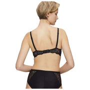 Triumph Amourette チャーム ワイヤーパッド入りブラ - ブラック