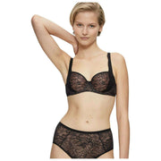 Triumph Amourette チャーム ワイヤーパッド入りブラ - ブラック