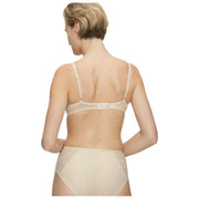 Triumph Amourette チャーム ワイヤーパッド入りブラ - Creamy Dream