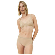 Triumph Amourette ノンワイヤー ブラジャー - スキンベージュ