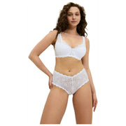 Triumph Amourette ワイヤーパッド入りレースブラ - ホワイト