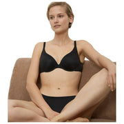 Triumph Body Make Up ソフトタッチパッド入りブラ - ブラック